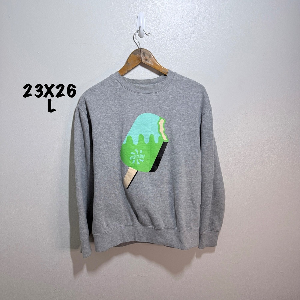 L ice cream crewneck